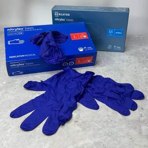 Перчатки нитриловые M,L Nitrylex синие одноразовые неопудренные 100 шт. Перчатки нитриловые M,L Nitrylex синие одноразовые неопудренные 100 шт.