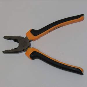 Плоскогубцы LT 200мм