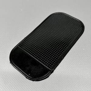 Силиконовый липкий коврик для бисера 6.5х12.5см - черный Силиконовый липкий коврик для бисера 6.5х12.5см - черный