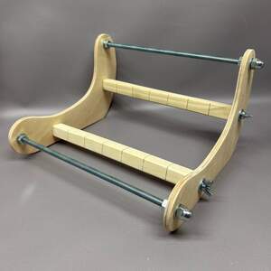 Станок деревянный для бисероплетения (для герданов) 22х25х15 см Станок деревянный для бисероплетения (для герданов) 22х25х15 см