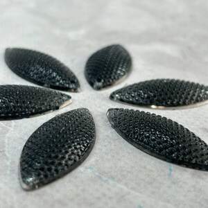 Стразы акриловые пришивные 16х36мм, серый рефленый