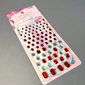 Стразы наклейки для декора на планшетке 10х26 см, - красные камушки Стразы наклейки для декора на планшетке 10х26 см, - красные камушки