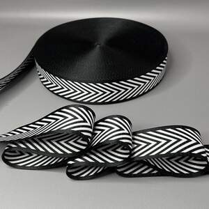 Стропа ременная для сумок 5 см разноцветная - шеврон