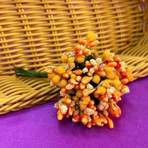 Тычинки в букете на ветке 8,5 см - морковный