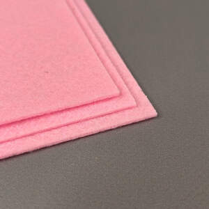 Фетр плотный, 2 мм, 20х30 см, цвет - розовый С30
