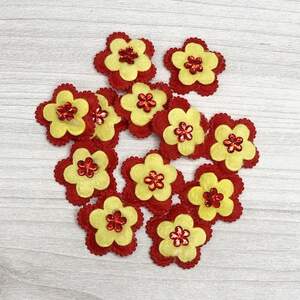 Фетровые цветочки для декора 3см. красные Фетровые цветочки для декора 3см. красные