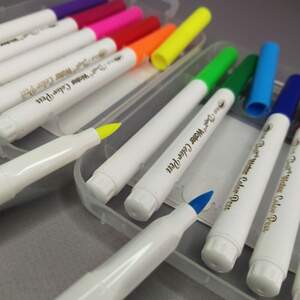 Фломастеры с мягкой кистью, 12 цветов смываемые 14,5см Фломастеры с мягкой кистью, 12 цветов смываемые 14,5см