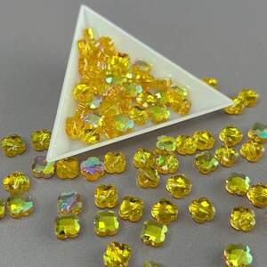 Хрустальная бусина граненый клевер 8 мм - желтый с переливом