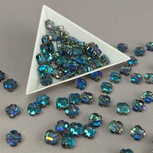 Хрустальная бусина граненый клевер 8 мм - серый с радужным переливом