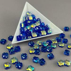 Хрустальная бусина граненый клевер 8 мм - синий с переливом