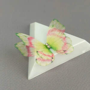 Шифоновая бабочка двухслойная со стразиком 4,5 см - розовый с салатовым Шифоновая бабочка двухслойная со стразиком 4,5 см - розовый с салатовым