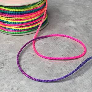 Шнур нейлоновый 2 мм - радуга Шнур нейлоновый 2 мм - радуга