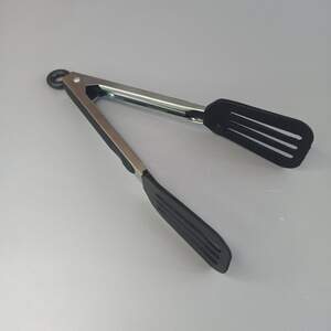 Щипцы-лопатка силиконовая для тефлоновой посуды 25 см Щипцы-лопатка силиконовая для тефлоновой посуды 25 см