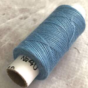 054 Нитки в катушках, швейные 100 полиэстер 40/2 (боб 200м)