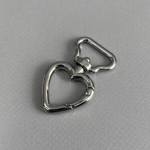 Карабин для сумки 20 мм, никель - 4,5 см Карабин для сумки 20 мм, никель - 4,5 см