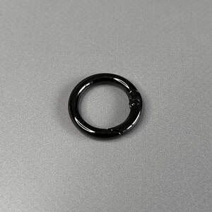 Карабин-кольцо для сумки 15 мм, темный никель - 2,5 см Карабин-кольцо для сумки 15 мм, темный никель - 2,5 см