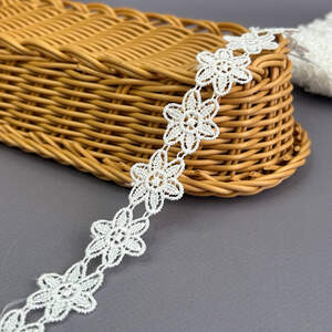 Кружево макраме цветок Sindtex 2,5см - теплый белый