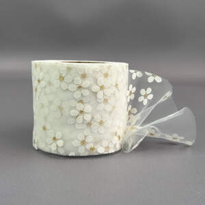 Фатин в рулонах 6 см, моток 22 м - белый теплый в ромашку