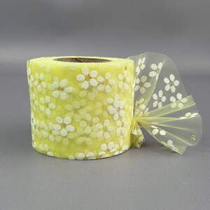 Фатин в рулонах 6 см, моток 22 м - желтый в ромашку