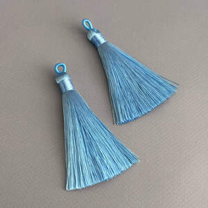 Шелковые кисти для сережек 8 см - голубой светлый