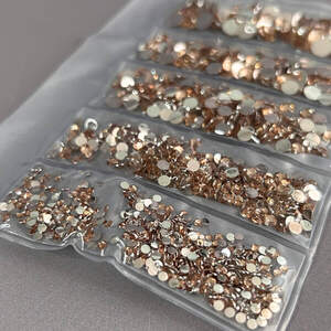 Набор страз для дизайна и декора холодной фиксации -1000 шт светло-бежевый