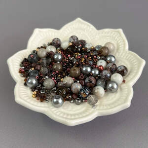 (40 гр) Бусины стеклянные Микс цветов и размеров 8 мм - графитовый