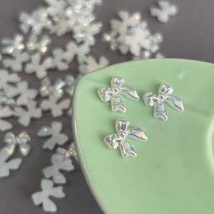 Полубусины Бантики 11 мм, 10 гр/уп - белый с покрытием АВ