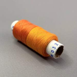 032/033 Нитки в катушках 40/2 , половинки (катушка 2х75м)