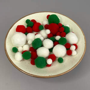 Помпоны для творчества 1-3 см, 130 шт/упаковка - рождественский микс