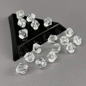 (20 гр) Бусины пластик биконус Ø10 мм, - прозрачный (20 гр) Бусины пластик биконус Ø10 мм, - прозрачный