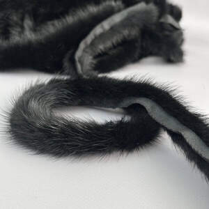 Кант вшивной из натурального меха норки 25 мм - черный Кант вшивной из натурального меха норки 25 мм - черный