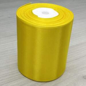 Лента атласная 10 см. желтая