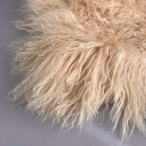Натуральный мех ламы окрашенный 54х108 см - персик