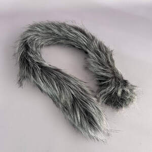 Опушка из эко-меха окрашенная 70 см - серый Опушка из эко-меха окрашенная 70 см - серый