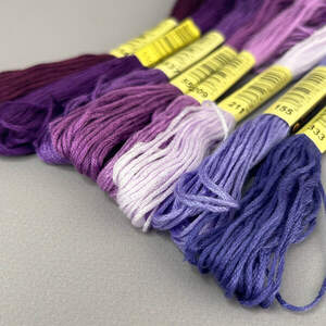 (8 шт по 8м) Набор мулине (нитки для вышивания) - сиреневый микс