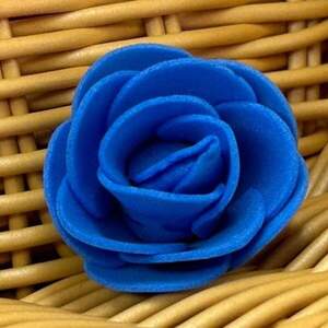 Роза латексная (фоамиран), бутон 3 см - синий Роза латексная (фоамиран), бутон 3 см - синий