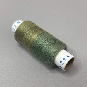 225/294 Нитки в катушках 40/2 , половинки (катушка 2х75м)