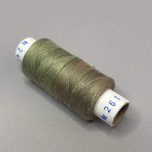 240/261 Нитки в катушках 40/2 , половинки (катушка 2х75м)