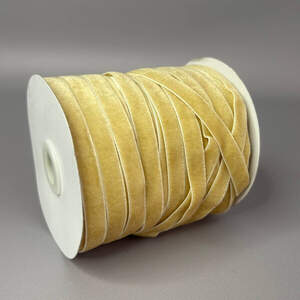 Бархатная лента декоративная 1см боб. 46м - бежевый (#101)