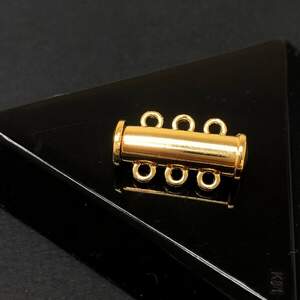 Замок магнитный 6х19 мм на 3 линии, цвет - лимонное золото Замок магнитный 6х19 мм на 3 линии, цвет - лимонное золото