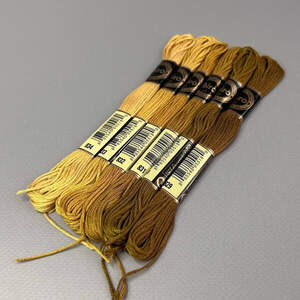 (6 шт по 8м) Набор мулине Airo (нитки для вышивания) - горчичный микс (834-829) (6 шт по 8м) Набор мулине Airo (нитки для вышивания) - горчичный микс (834-829)