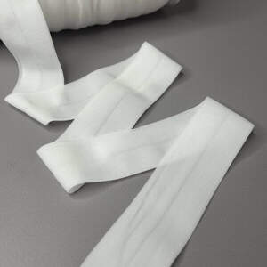 А-001 Трикотажная окантовочная бейка (стрейч эластичная) 3 см - белая А-001 Трикотажная окантовочная бейка (стрейч эластичная) 3 см - белая