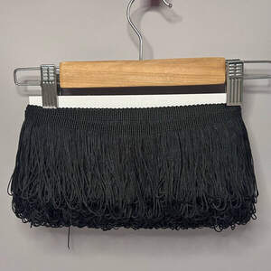 Бахрома танцевальная, петелька 10см, моток 13м - Черный