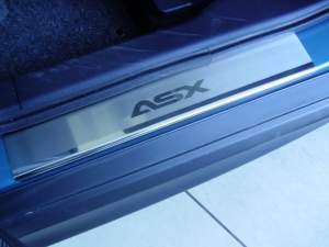 Накладки на пороги Mitsubishi ASX Накладки на пороги Mitsubishi ASX