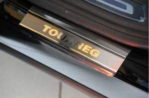 Накладки на пороги Volkswagen TOUAREG Накладки на пороги Volkswagen TOUAREG