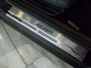Накладки на пороги Ford KUGA Накладки на пороги Ford KUGA