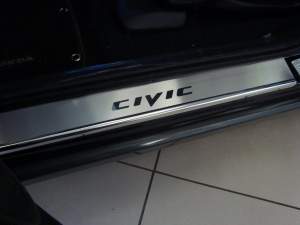 Накладки на пороги Honda CIVIC (5-и дверная)