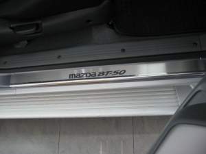 Накладки на пороги Mazda BT-50 Накладки на пороги Mazda BT-50