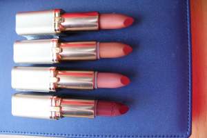 L'Oreal Colour Riche LipColour L'Oreal Colour Riche LipColour