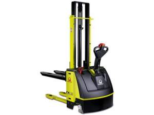 Штабелер самоходный с электроподъемом Pramac Lifter серия LX 1225. Италия